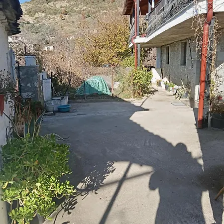 Vila Kamcishti Landsted Tepelene